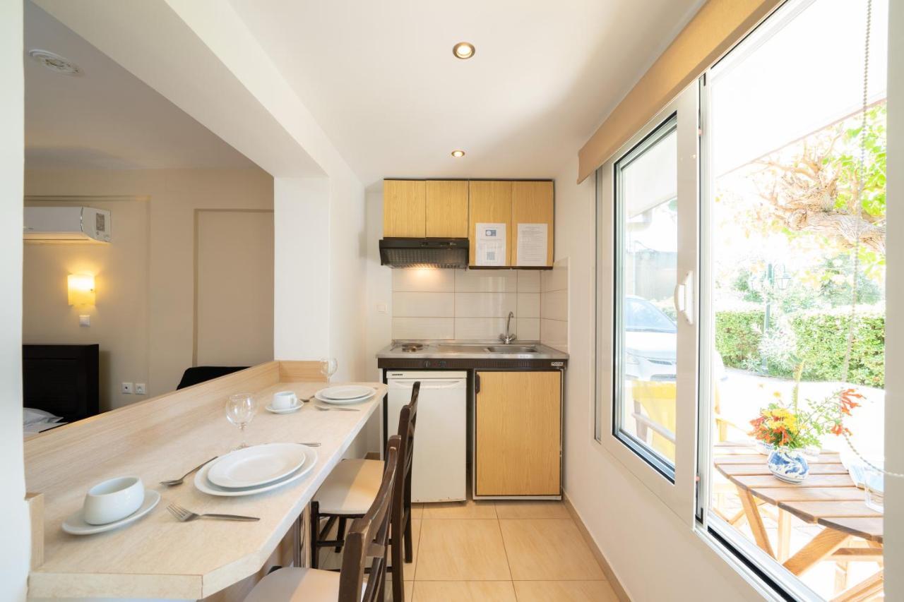 Lorenzo House Apartments ラッシ エクステリア 写真